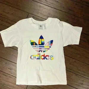 Adidas  womens Tshirt size M